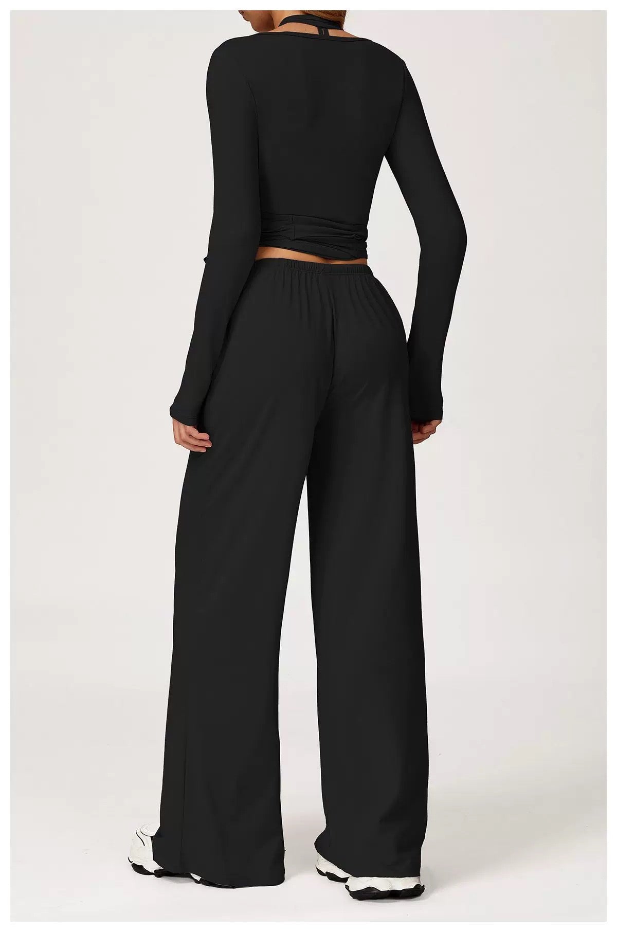 TIE-FRONT LONG SLEEVE TOP